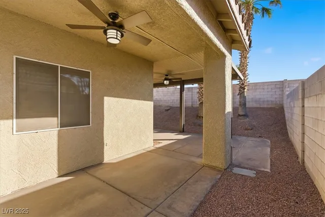 $2,100 | 533 Coolidge Avenue, Henderson, NV 89015
