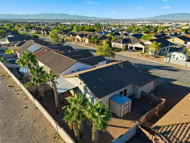 $2,100 | 533 Coolidge Avenue, Henderson, NV 89015