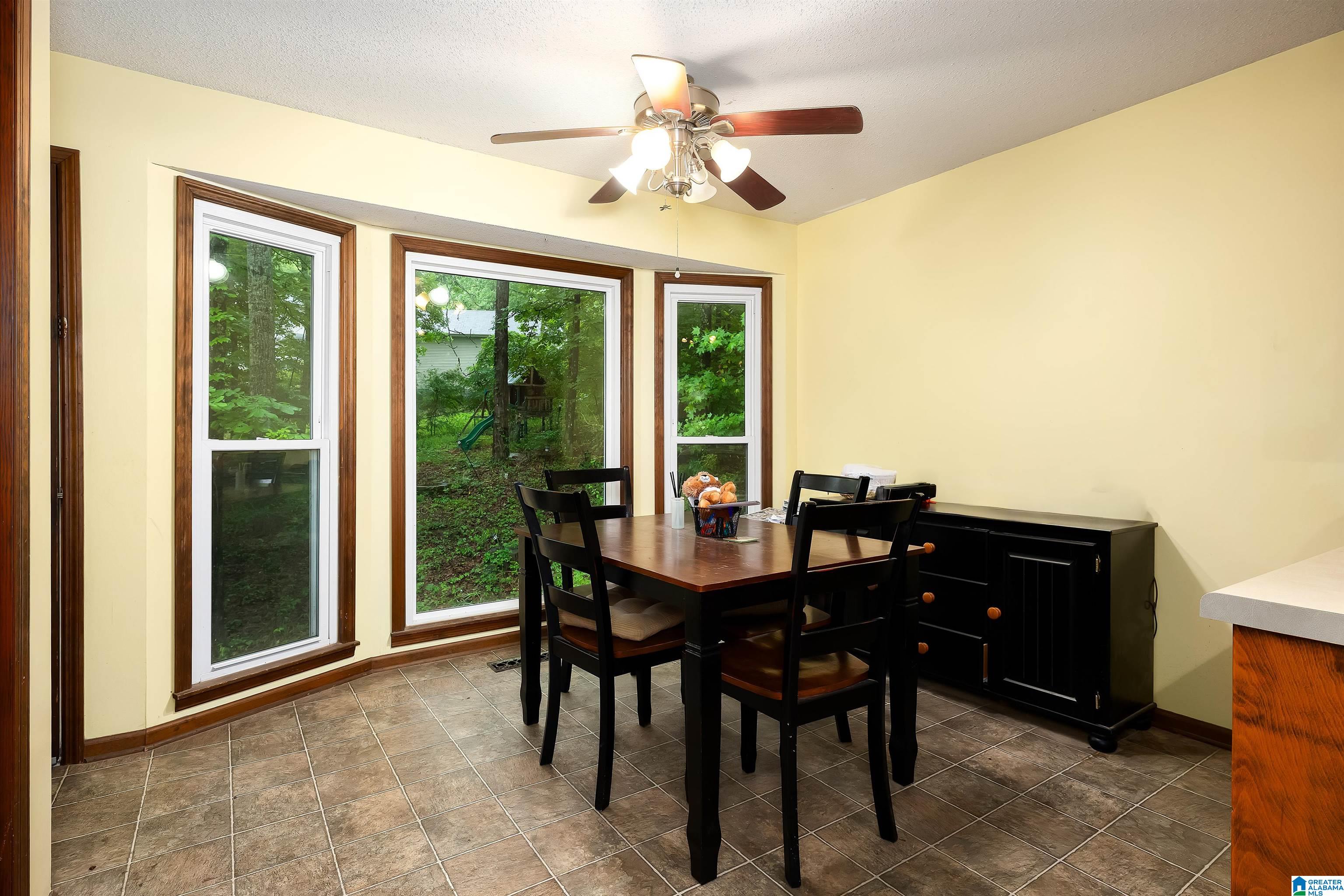 1454 Falling Rock Circle Alabaster, AL 35007 - Photo 4 of 40