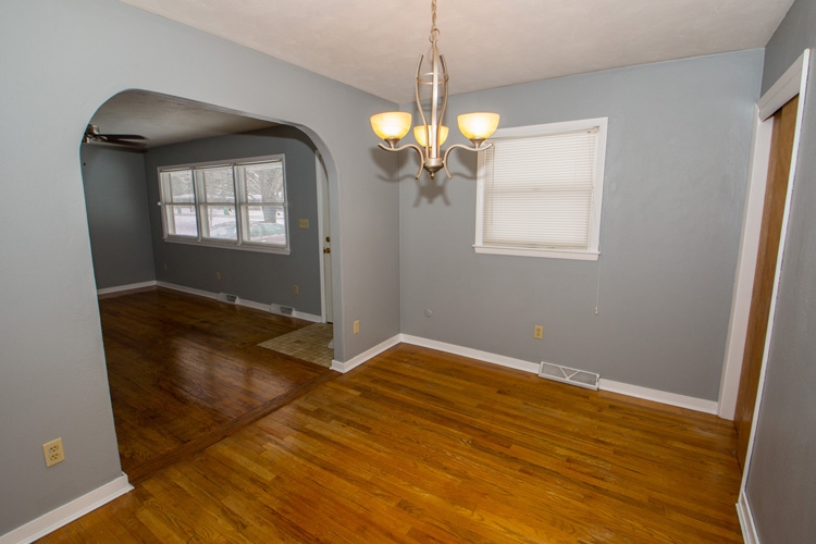 54611 Clover Road Mishawaka, IN 46545 - Photo 3 of 22