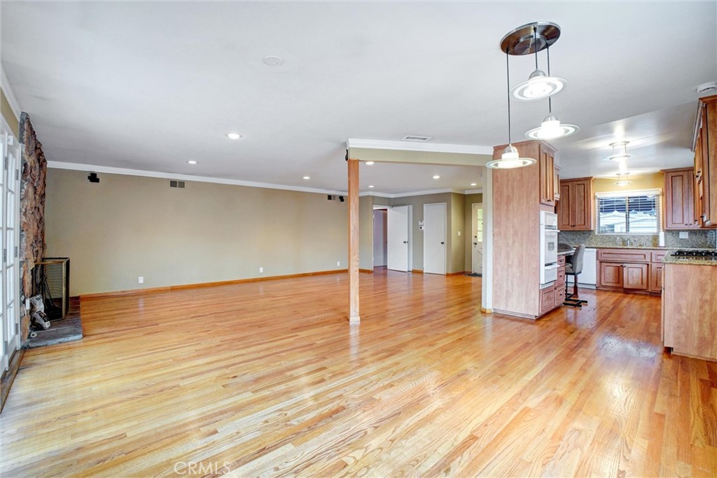 17230 Bonham Avenue Carson, CA 90746 - Photo 8 of 25