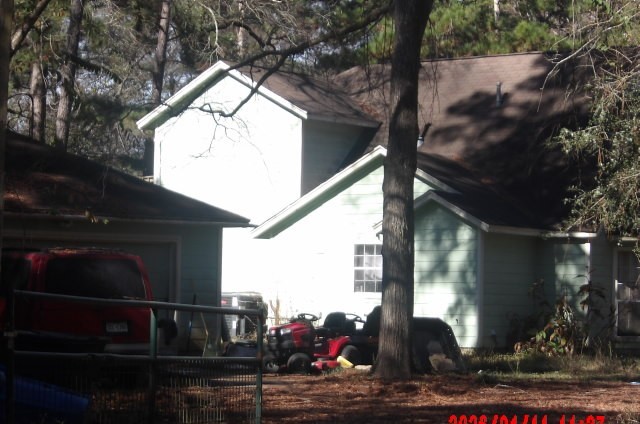 a view of entryway front of house