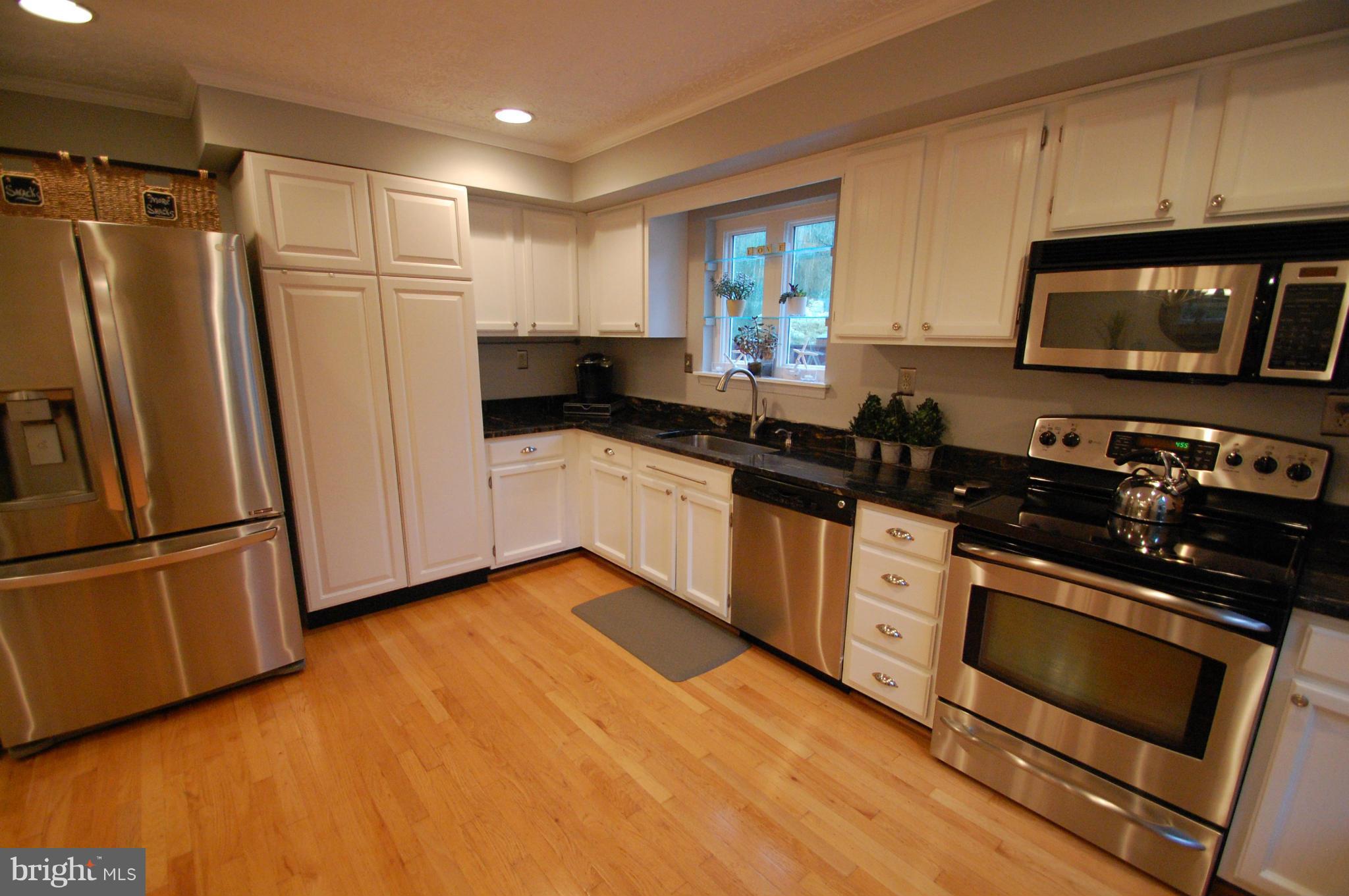1021 Double Gate Road Davidsonville, MD 21035 - Photo 11 of 29 Kitchen