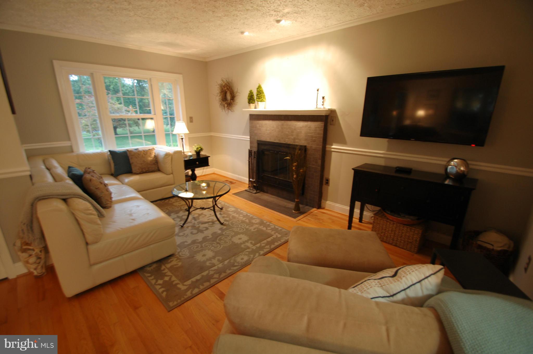 1021 Double Gate Road Davidsonville, MD 21035 - Photo 4 of 29 Family Room