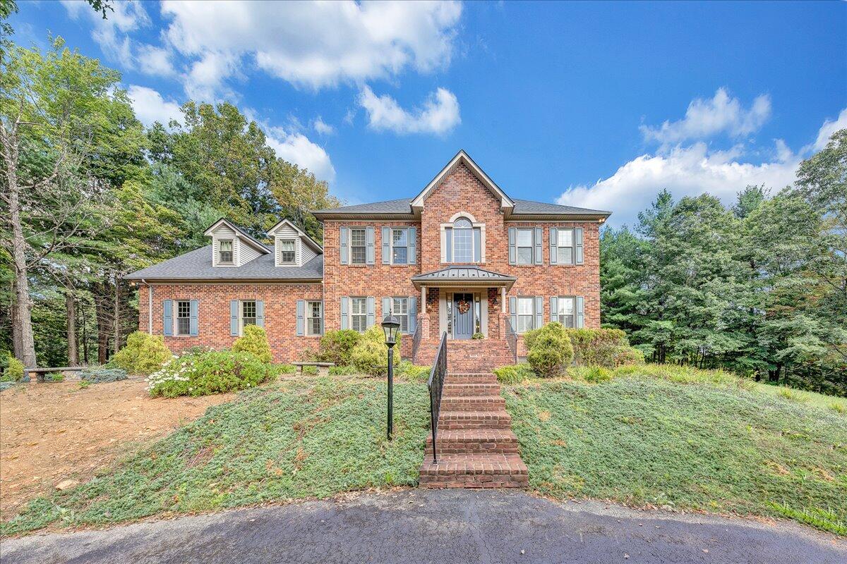 6348 Sunnyvale Road Roanoke, VA 24018 - Photo 6 of 75 06-D R E A M-5279