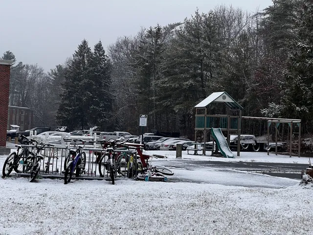 $1,700 | 2108 Phillips Road, Unit 47, New Bedford, MA 02745