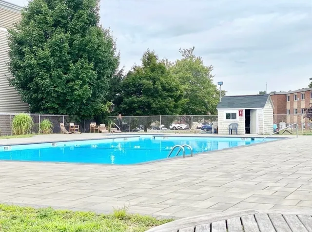 $1,700 | 2108 Phillips Road, Unit 47, New Bedford, MA 02745