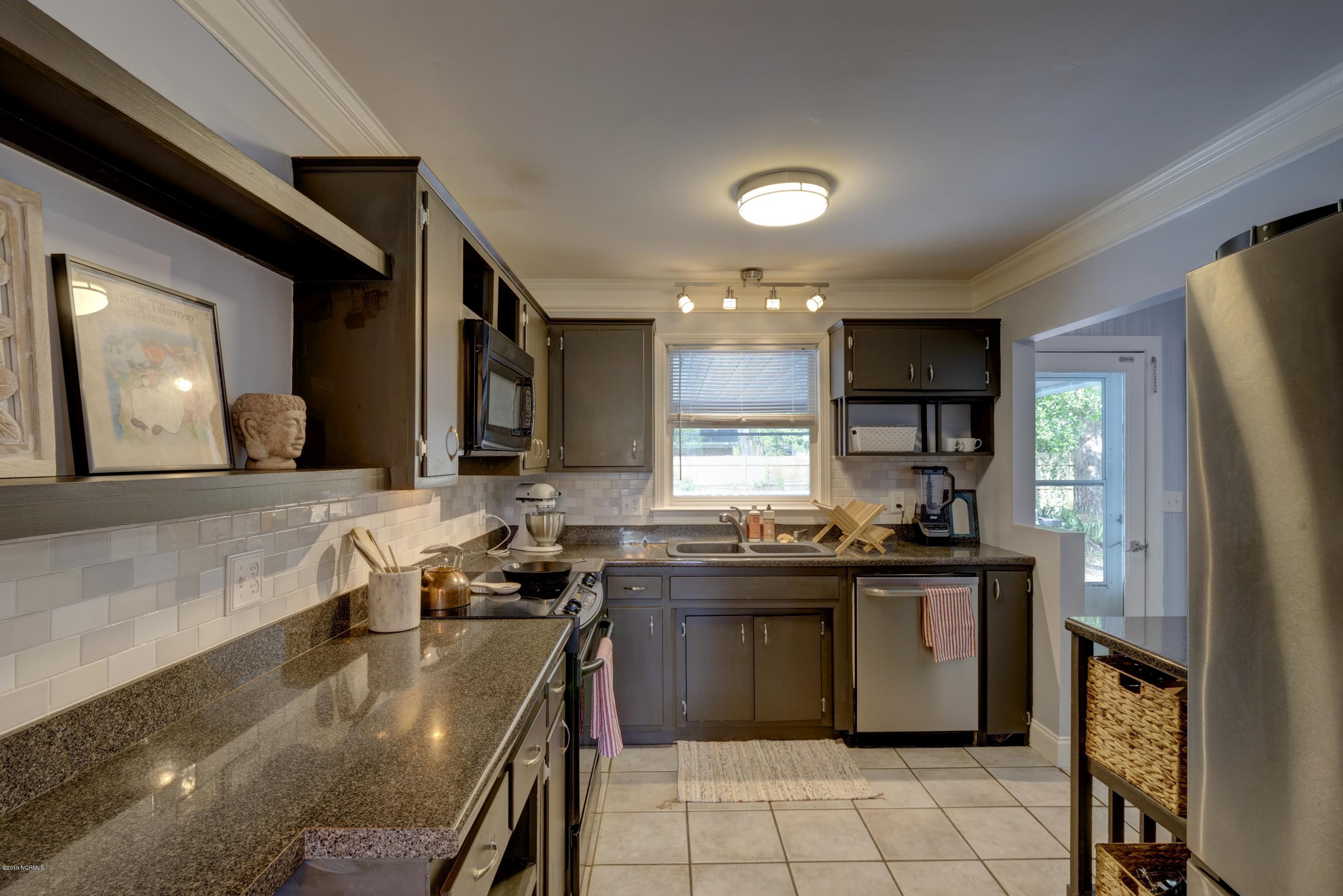4553 Middlesex Road Wilmington, NC 28405 - Photo 12 of 30 .