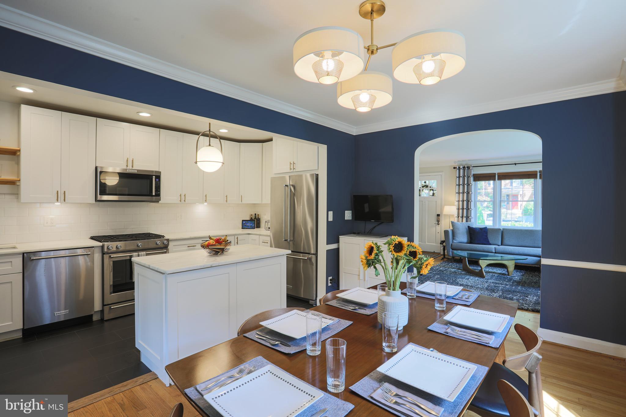 6422 Pinehurst Road Baltimore, MD 21212 - Photo 15 of 56 Open concept living!