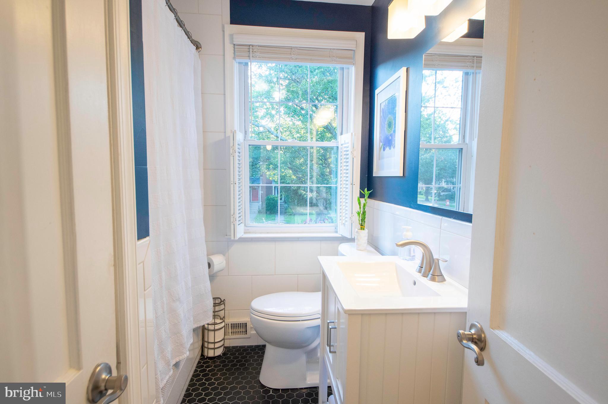 6422 Pinehurst Road Baltimore, MD 21212 - Photo 30 of 56 Full bathroom renovated in 2016