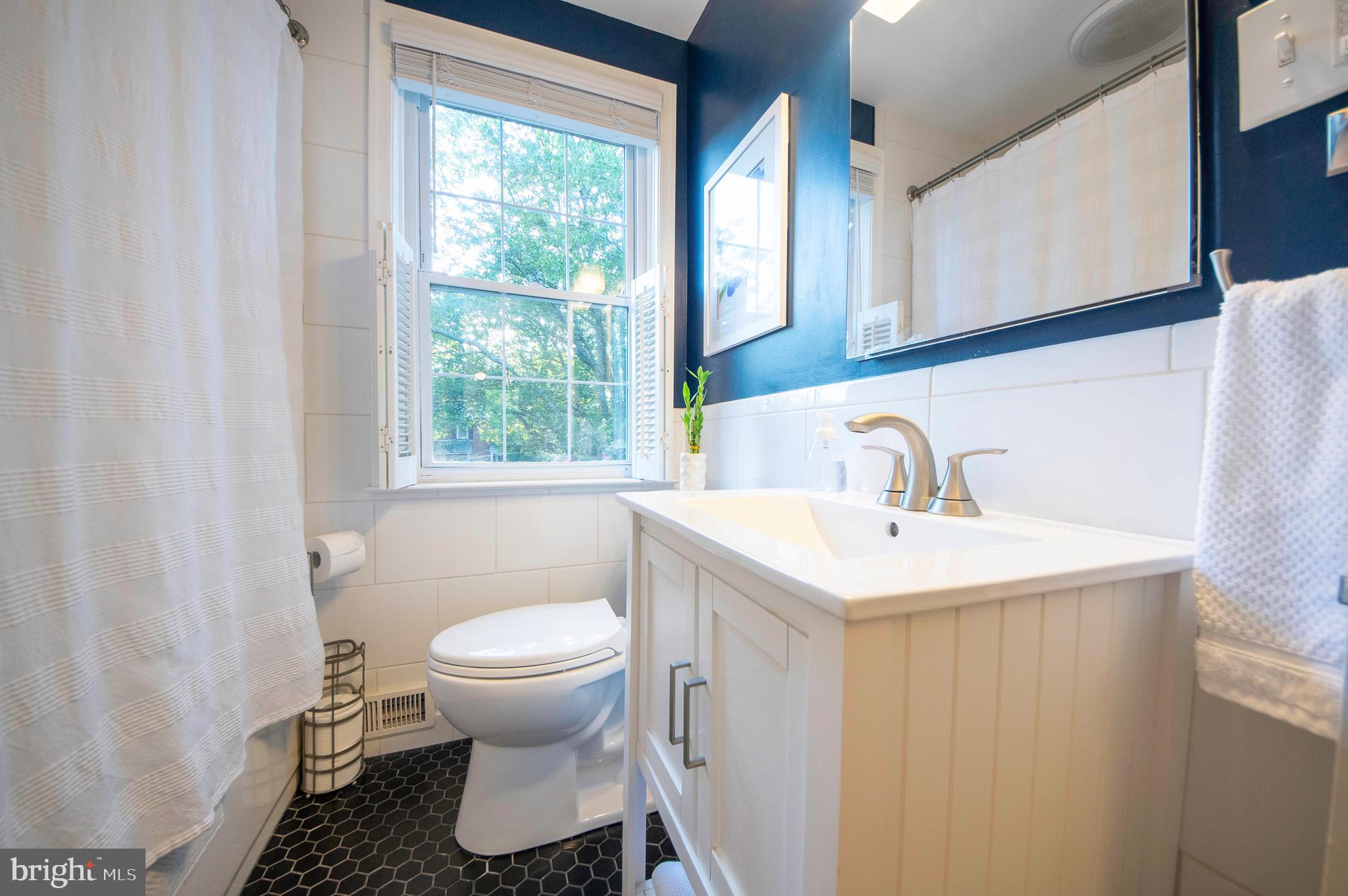 6422 Pinehurst Road Baltimore, MD 21212 - Photo 31 of 56 Full bathroom renovated in 2016