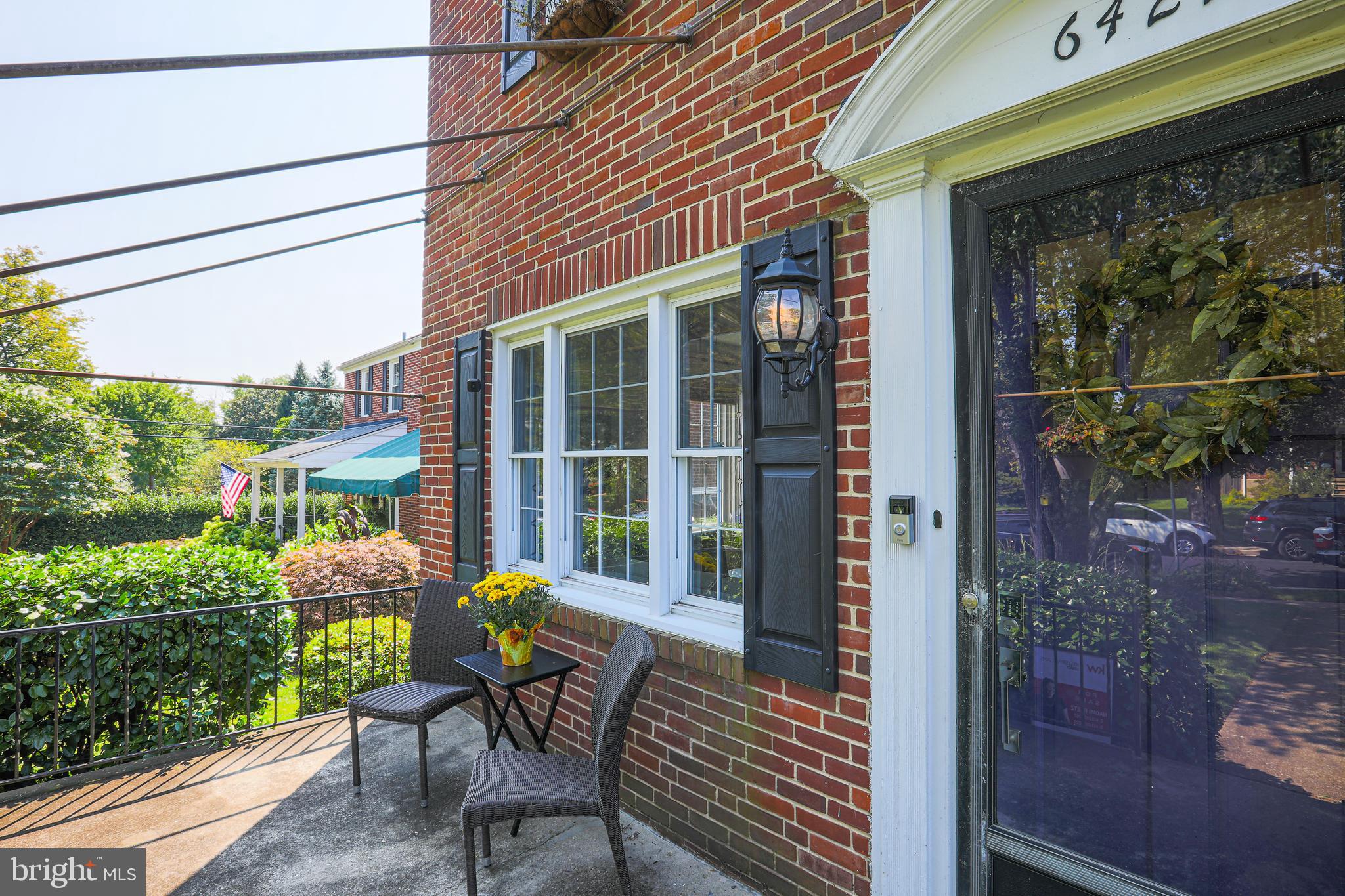6422 Pinehurst Road Baltimore, MD 21212 - Photo 5 of 56 Front Patio