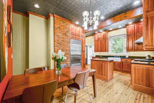 $599,900 | 1018 West Church Street, Champaign, IL 61821