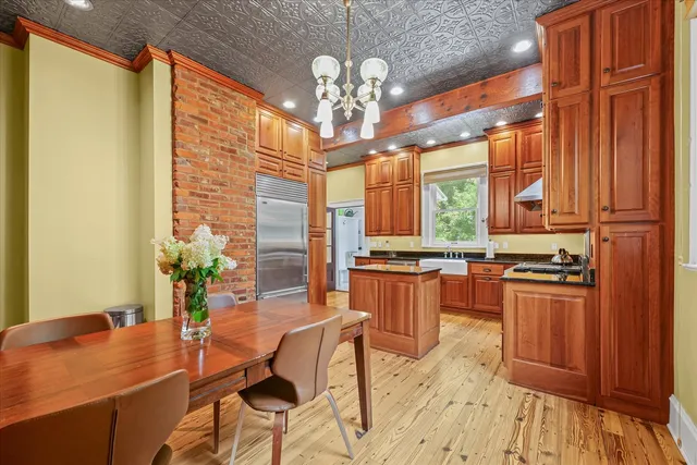 $599,900 | 1018 West Church Street, Champaign, IL 61821