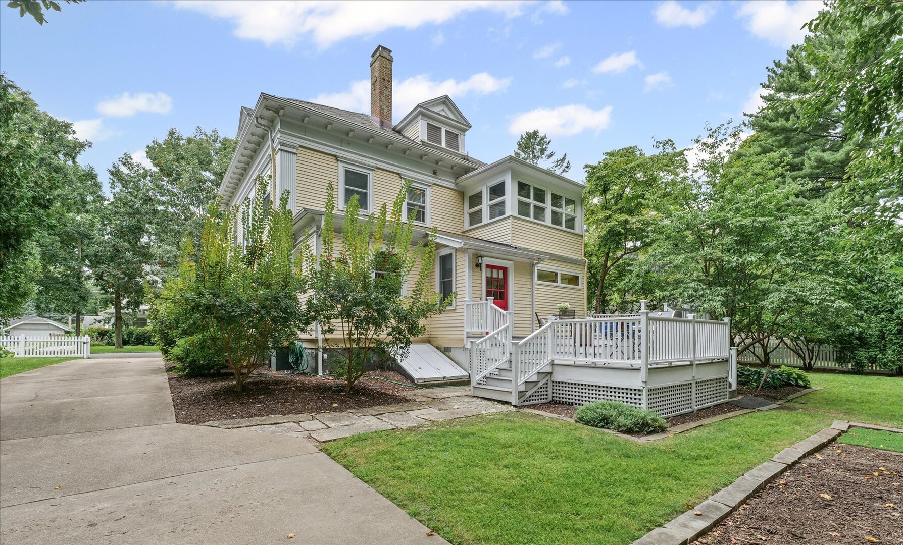 1018 West Church Street Champaign, IL 61821 - Photo 4 of 48