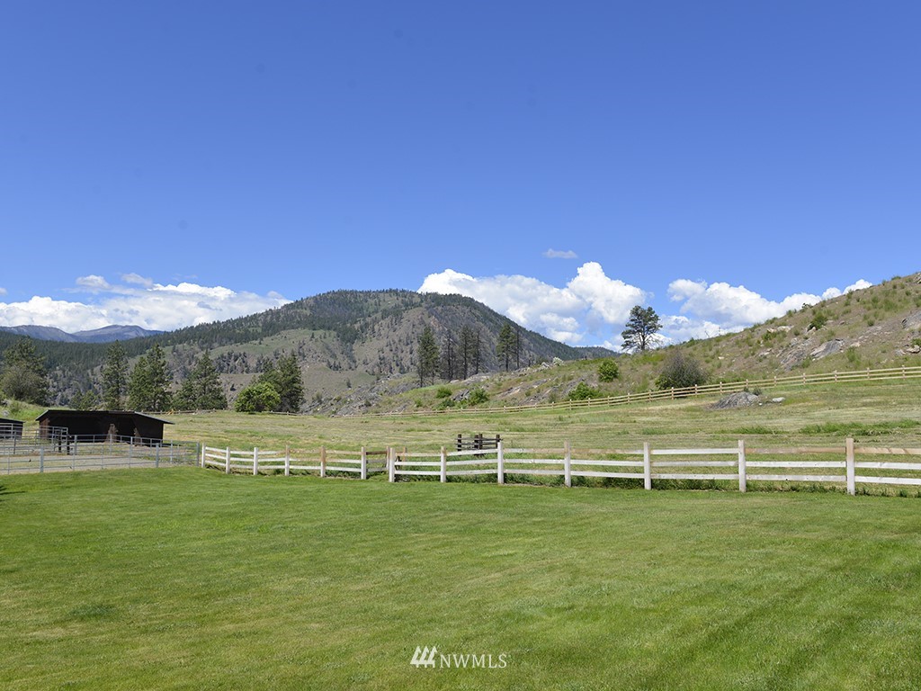 156-139 Poechmann Road Okanogan, WA 98840 - Photo 4 of 25
