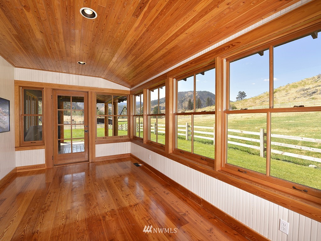 156-139 Poechmann Road Okanogan, WA 98840 - Photo 10 of 25