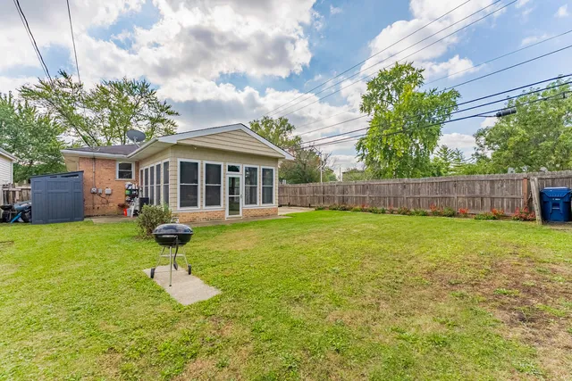 $2,599 | 5936 West 97th Street, Oak Lawn, IL 60453