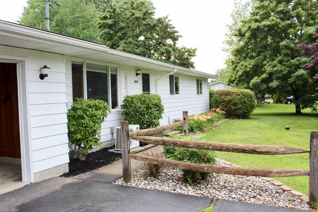 2818 Post Road Standish, MI 48658 - Photo 2 of 29