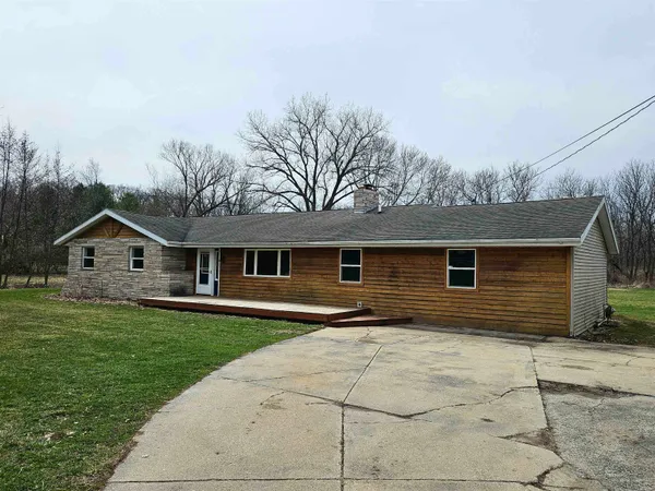 $340,000 | 10582 Atwood Road, Roscoe, IL 61073