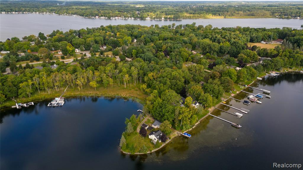 9620 Base Lake Road Pinckney, MI 48169 - Photo 18 of 23 Gallery Image 18