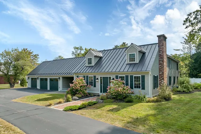 $1,060,000 | 771 Gilford Avenue, Gilford, NH 03249