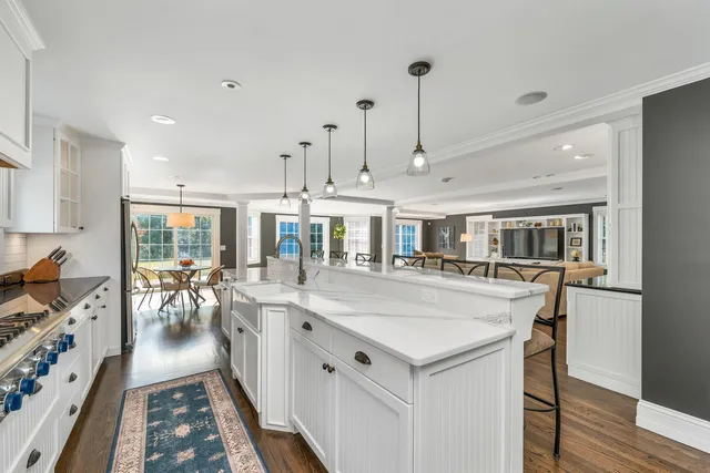 $1,060,000 | 771 Gilford Avenue, Gilford, NH 03249