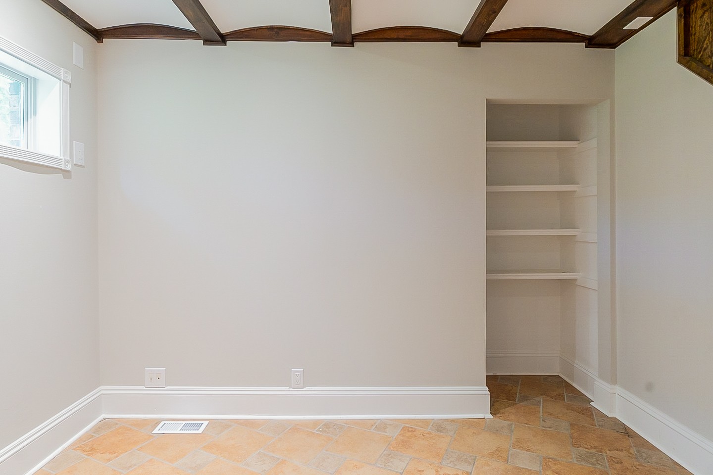 4839 Kinneys School Road Springfield, TN 37172 - Photo 11 of 35 a view of a small space