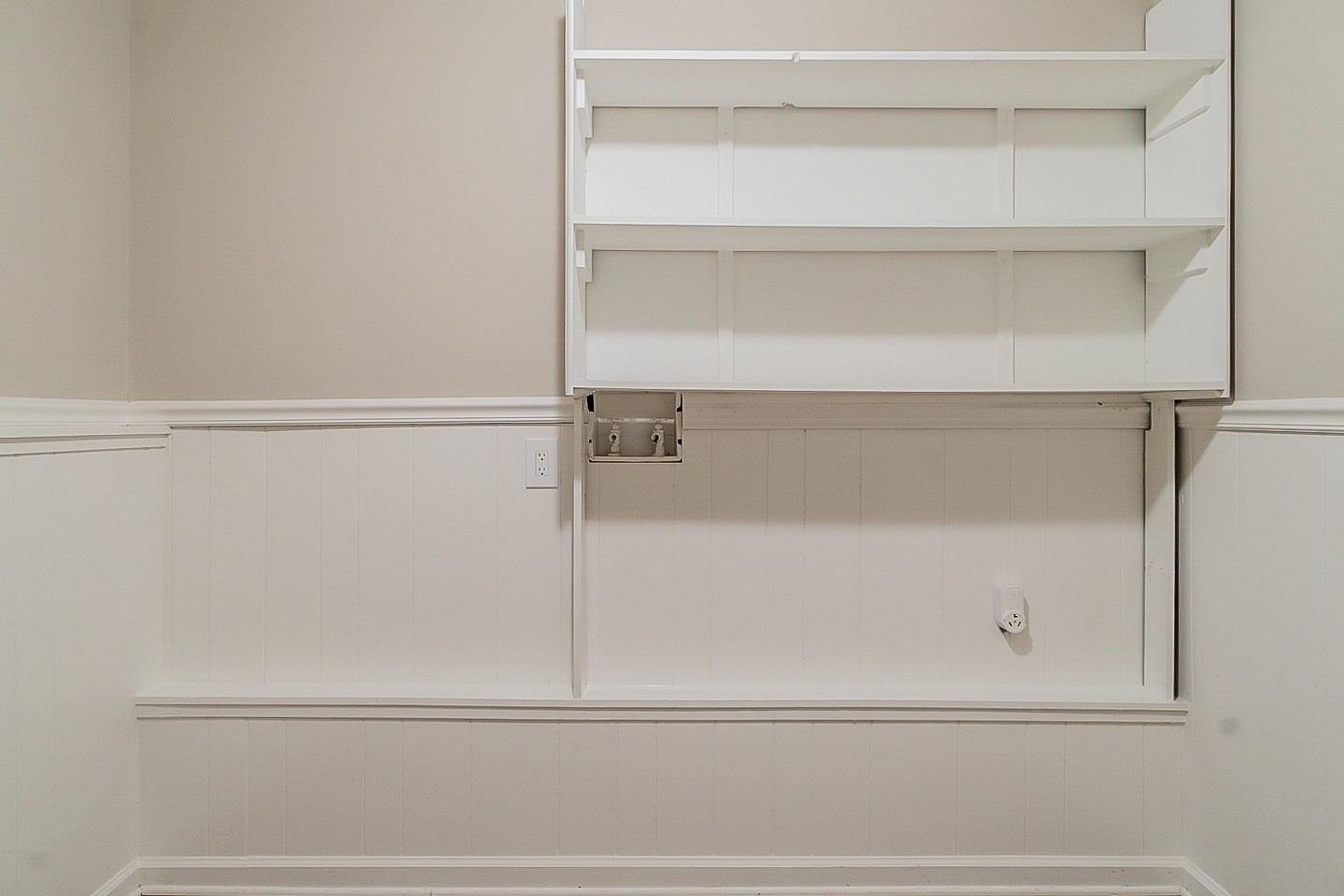 4839 Kinneys School Road Springfield, TN 37172 - Photo 22 of 35 a close view of closet