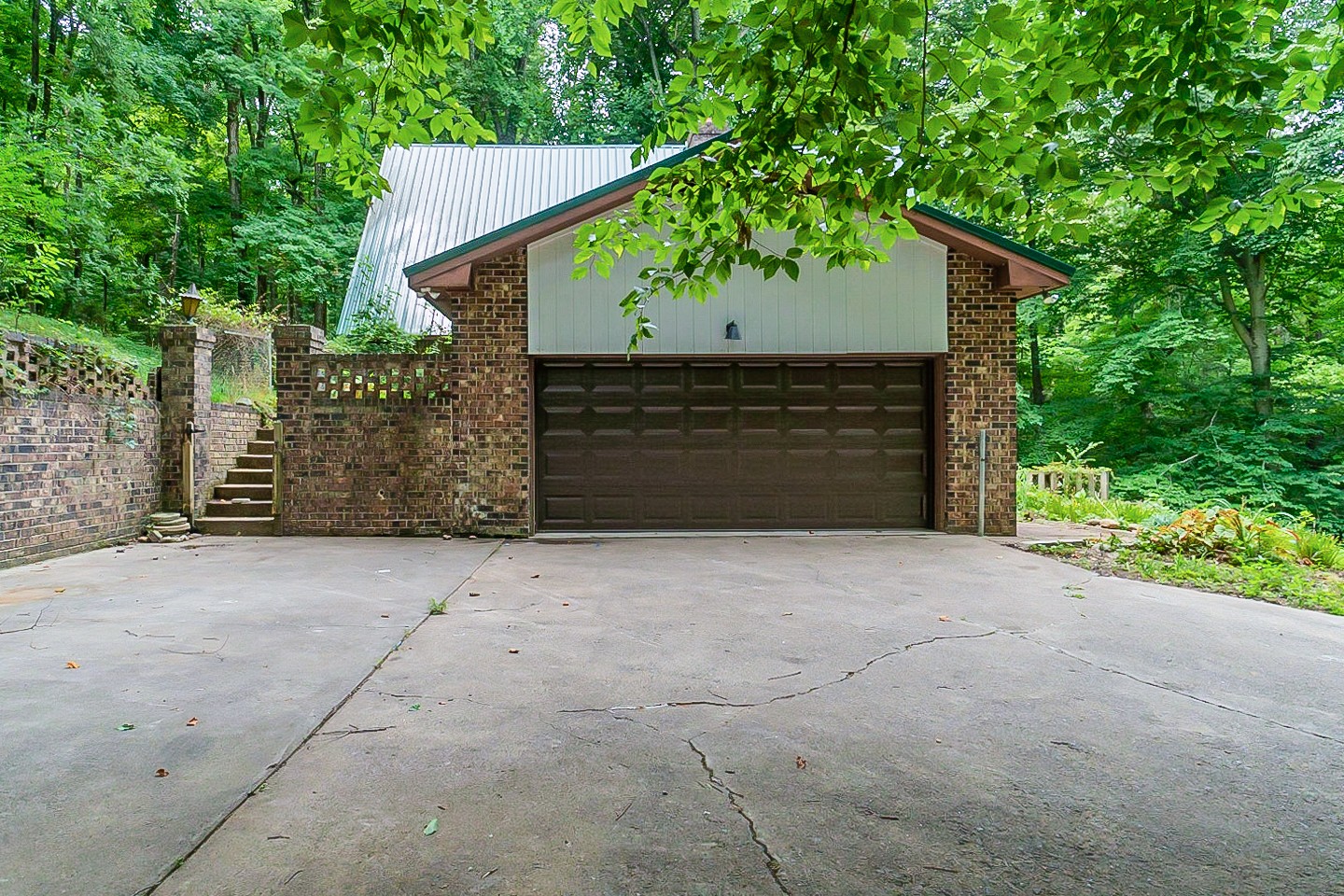 4839 Kinneys School Road Springfield, TN 37172 - Photo 30 of 35 a house with a tree in front of it