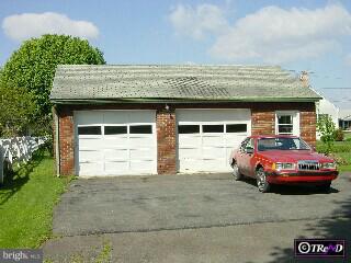 1092 Georgetown Road Paradise, PA 17562 - Photo 2 of 6
