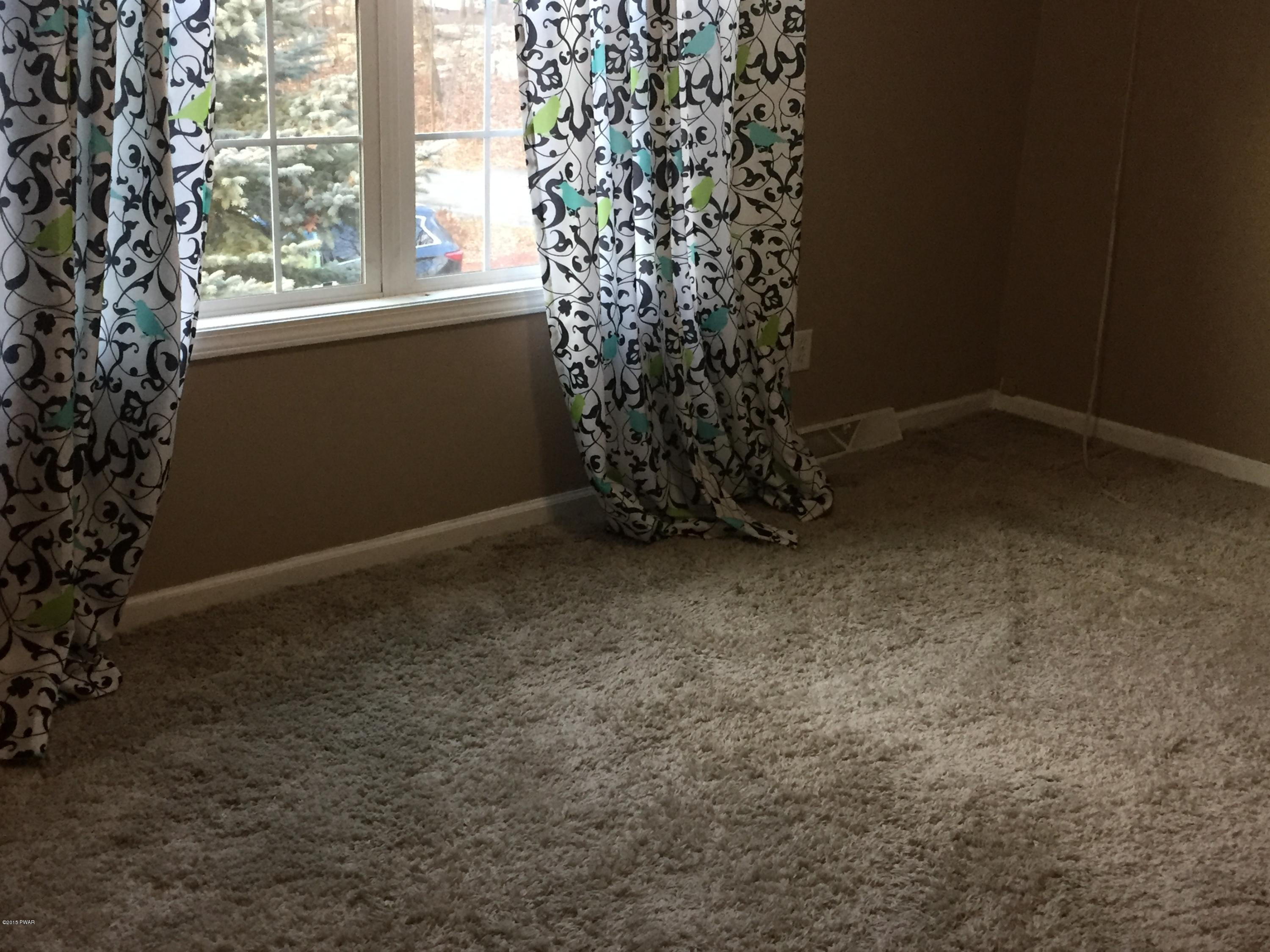 129 Maple Ridge Road Milford, PA 18337 - Photo 13 of 25