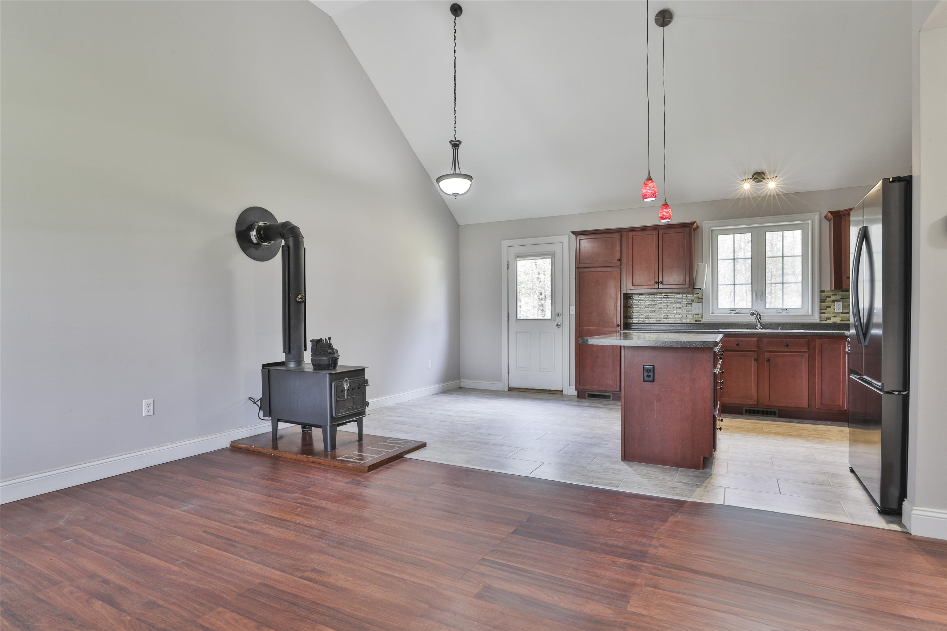 109 Old Brookline Road Milford, NH 03055 - Photo 13 of 29