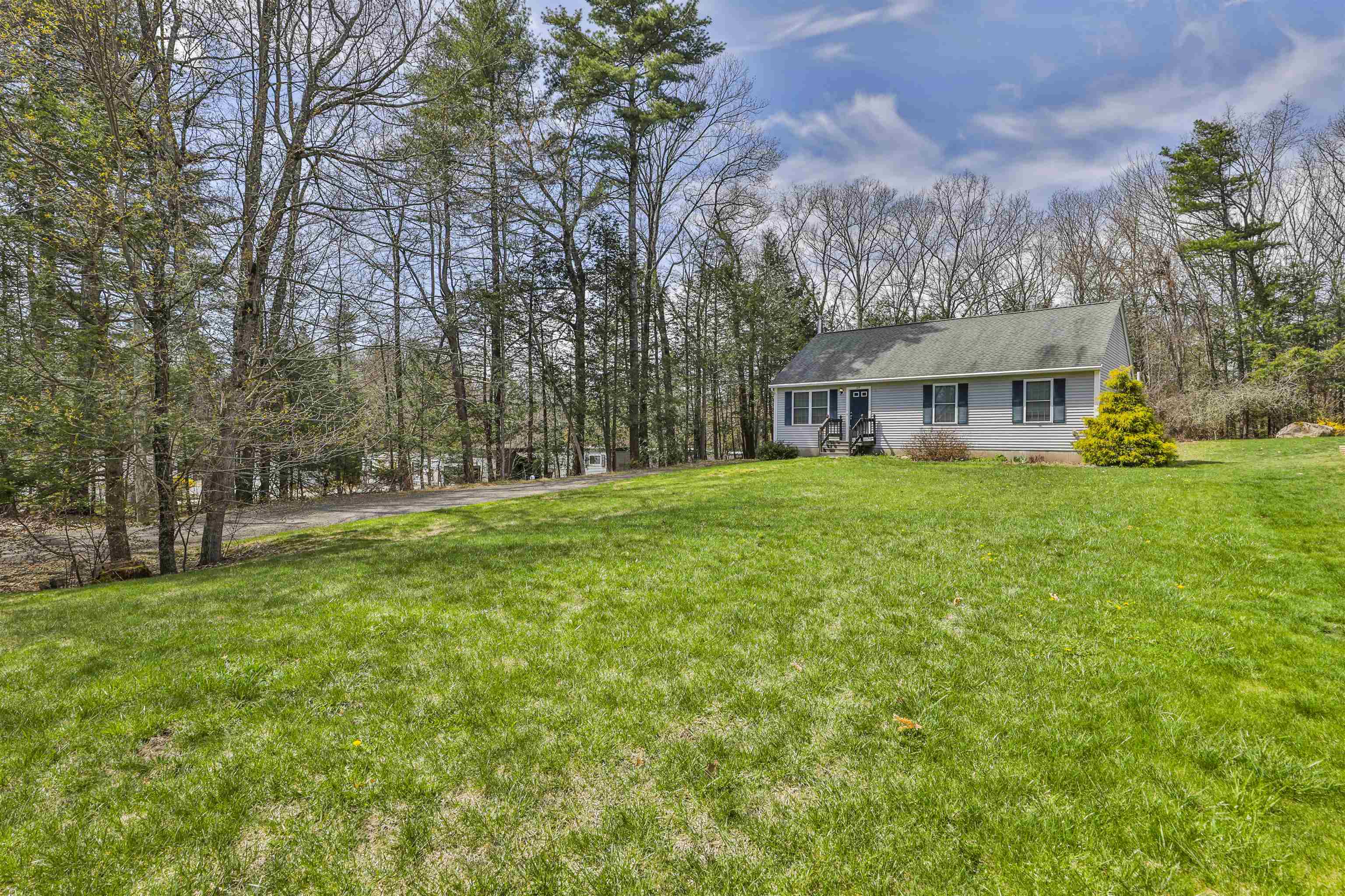 109 Old Brookline Road Milford, NH 03055 - Photo 4 of 29