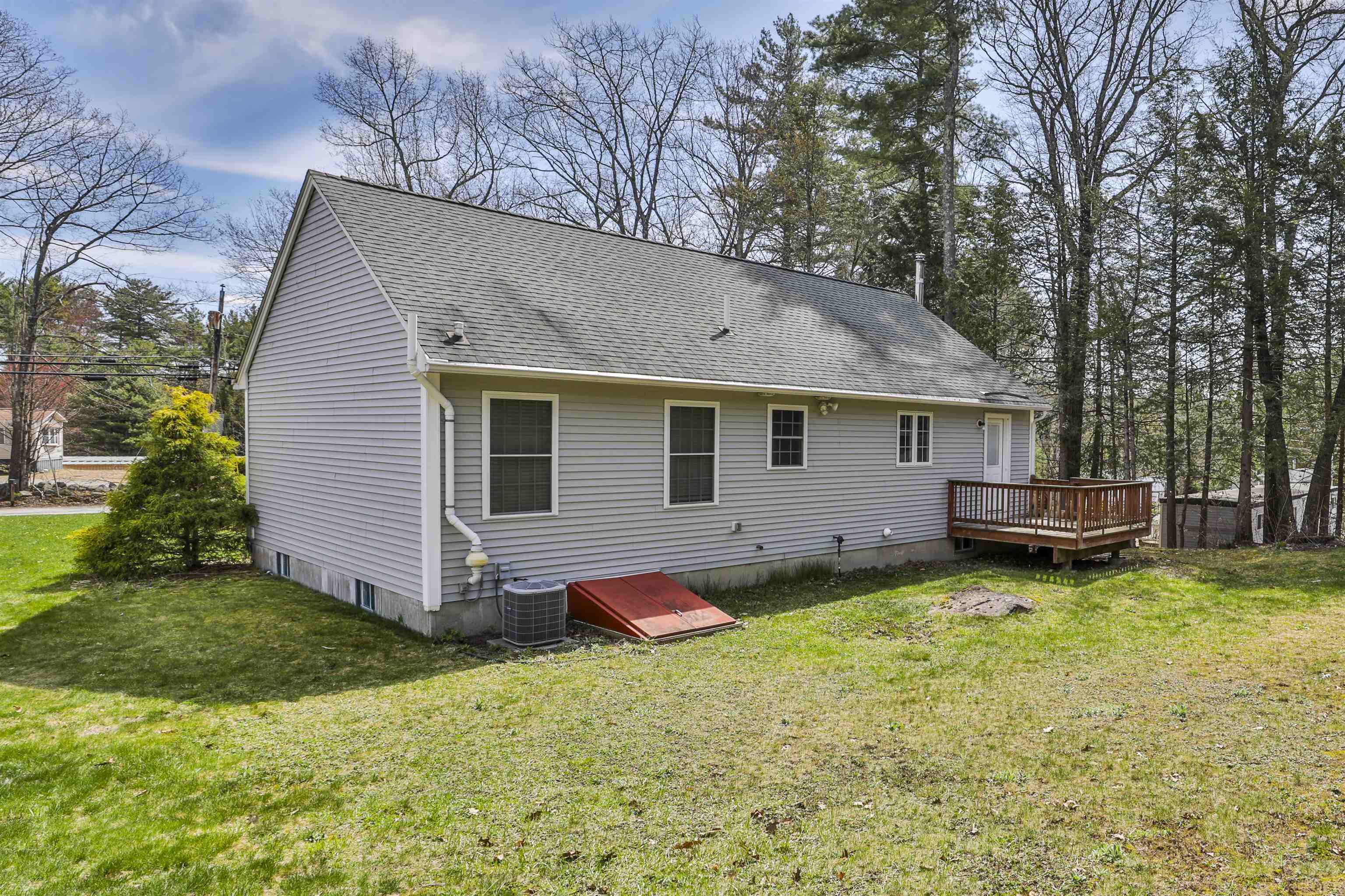 109 Old Brookline Road Milford, NH 03055 - Photo 8 of 29