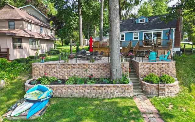 $1,200,000 | 67050 95th Avenue, Dowagiac, MI 49047