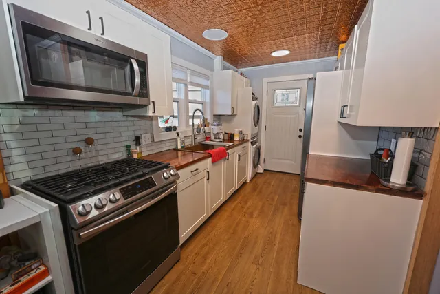 $1,200,000 | 67050 95th Avenue, Dowagiac, MI 49047