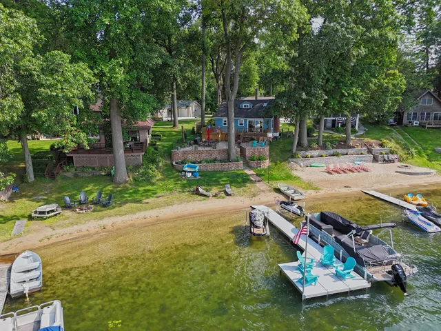 $1,200,000 | 67050 95th Avenue, Dowagiac, MI 49047