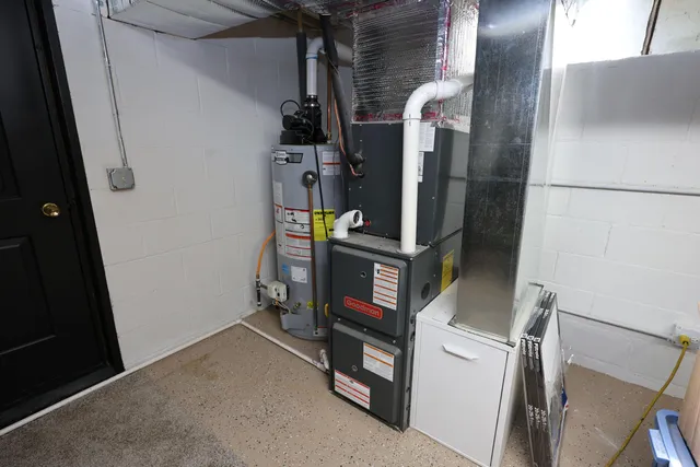 $1,200,000 | 67050 95th Avenue, Dowagiac, MI 49047