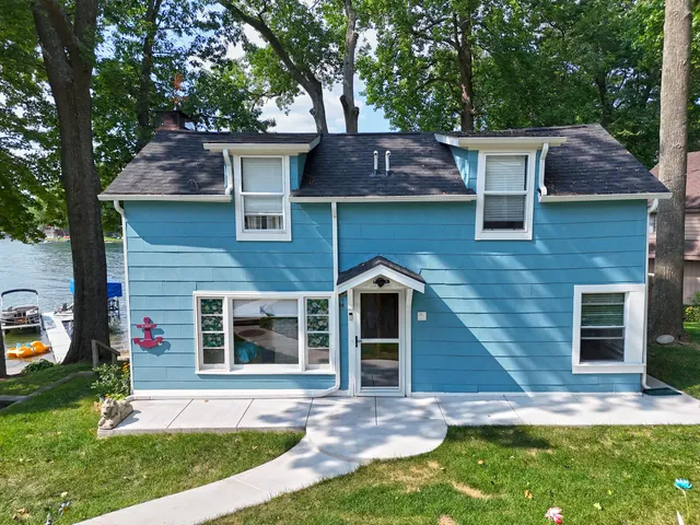 $1,200,000 | 67050 95th Avenue, Dowagiac, MI 49047