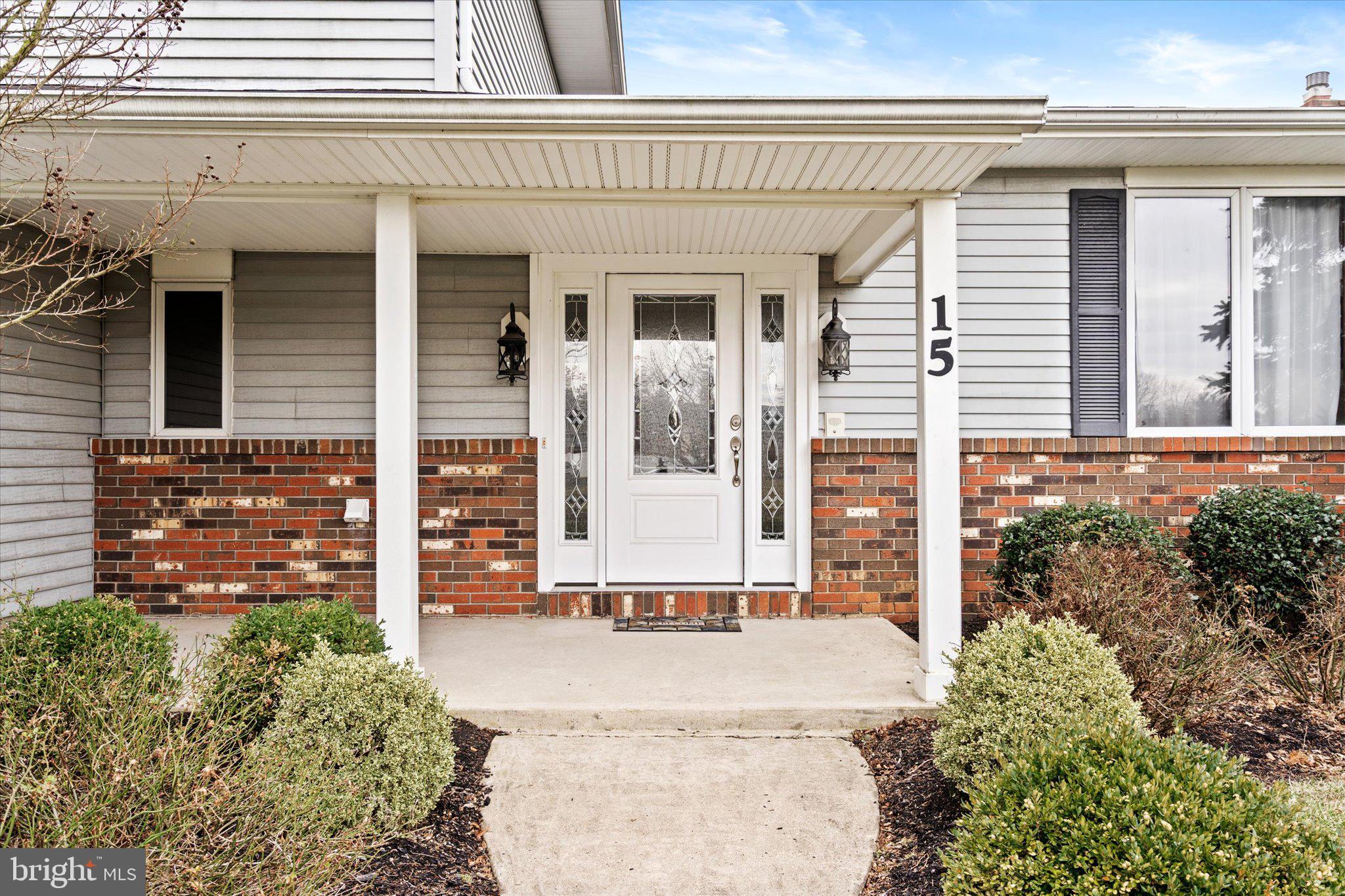 15 Baggaley Road Hamilton, NJ 08690 - Photo 3 of 35