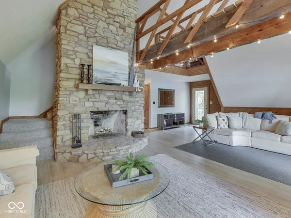 $799,900 | 7307 Center Lake Road, Nineveh, IN 46164