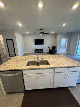 $2,500 | 10664 Tally Fawn Loop, San Antonio, FL 33576