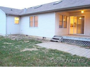 2700 Carl Prairie Drive Springfield, IL 62703 - Photo 10 of 11