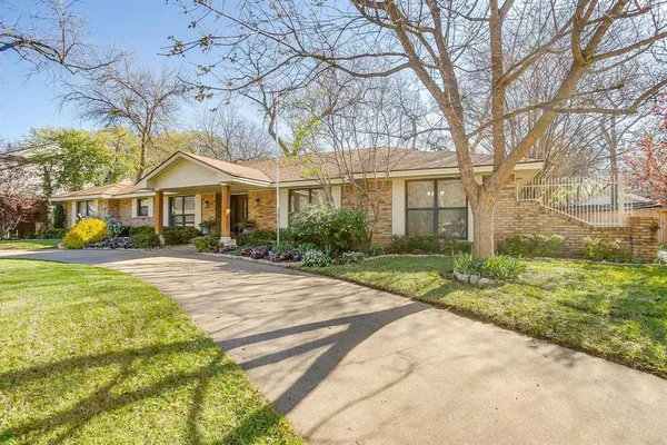 $559,000 | 1205 Shady Creek Drive, Euless, TX 76040