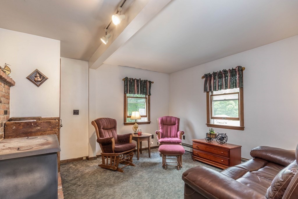 16 Crescent Street Lancaster, MA 01523 - Photo 6 of 23