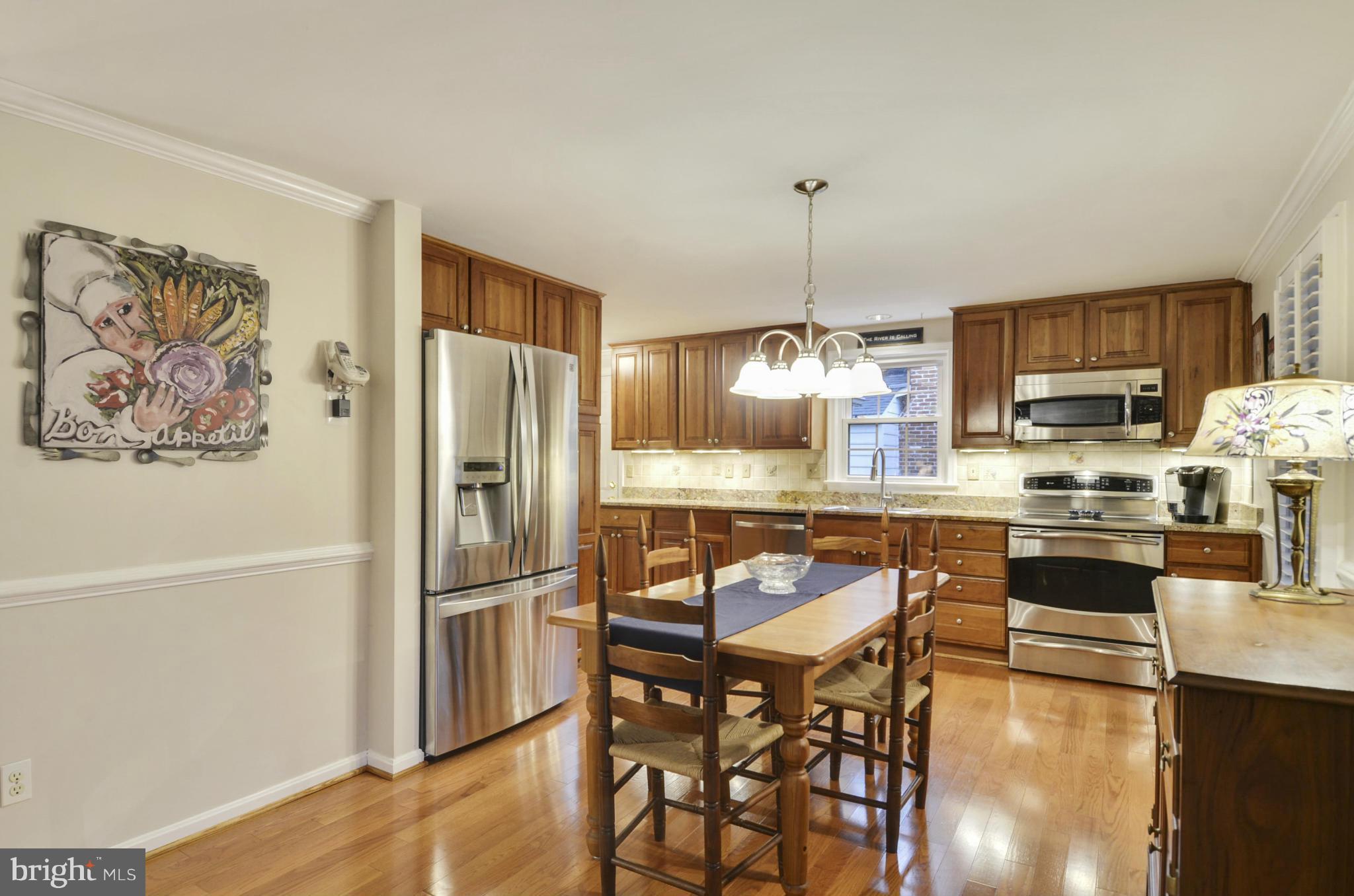 9420 Elger Mill Road Gaithersburg, MD 20886 - Photo 11 of 30 Kitchen