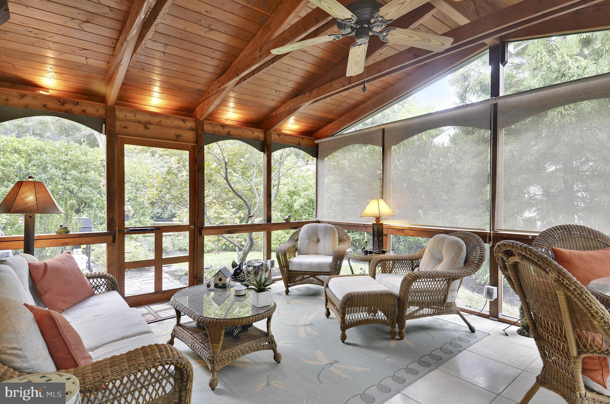 9420 Elger Mill Road Gaithersburg, MD 20886 - Photo 4 of 30 Gorgeous screened porch