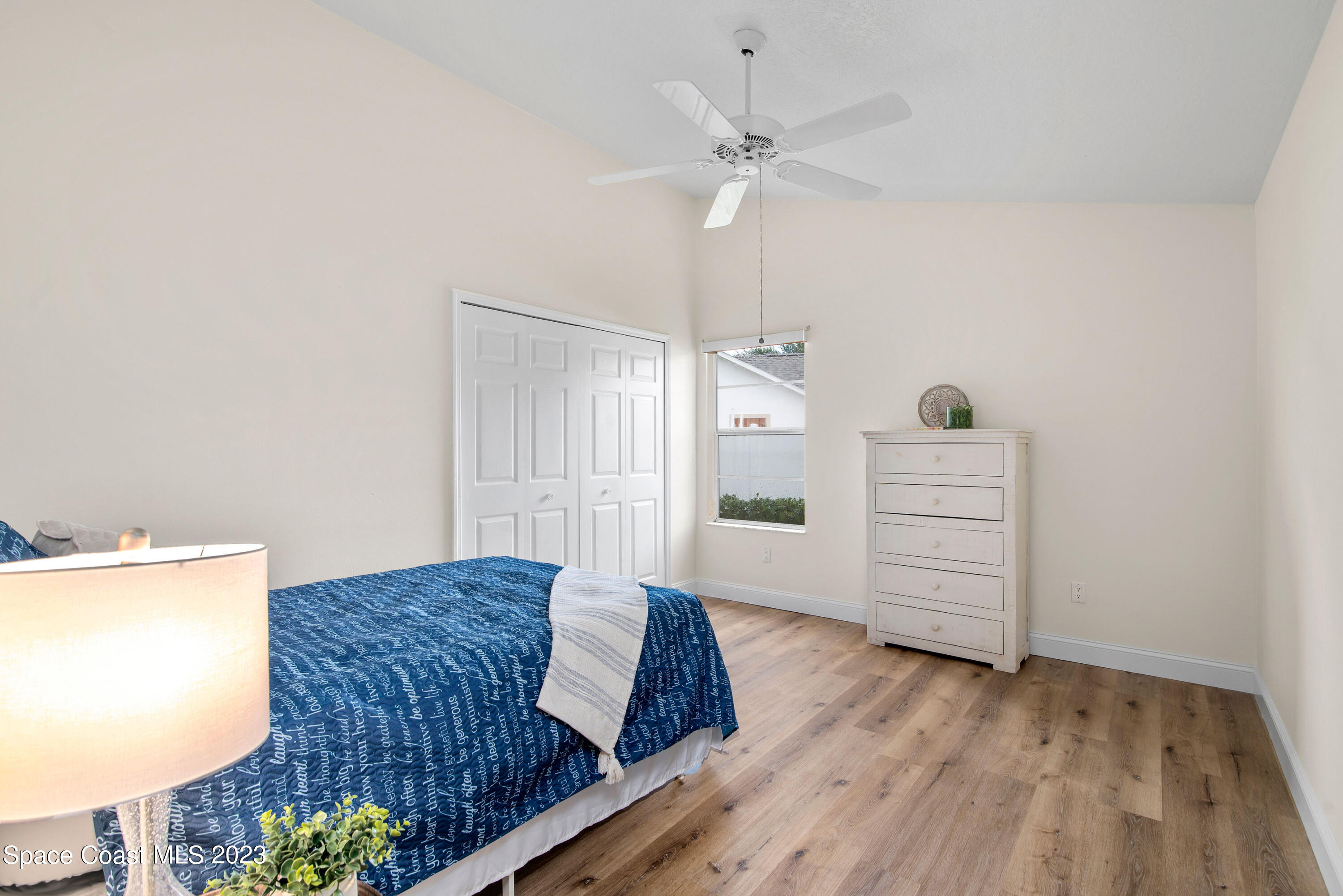 3360 Holly Springs Road Melbourne, FL 32934 - Photo 36 of 42 a living room with furniture
