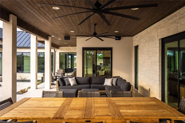 $4,400,000 | 3300 Fm 165 Dripping Springs, Dripping Springs, TX 78620